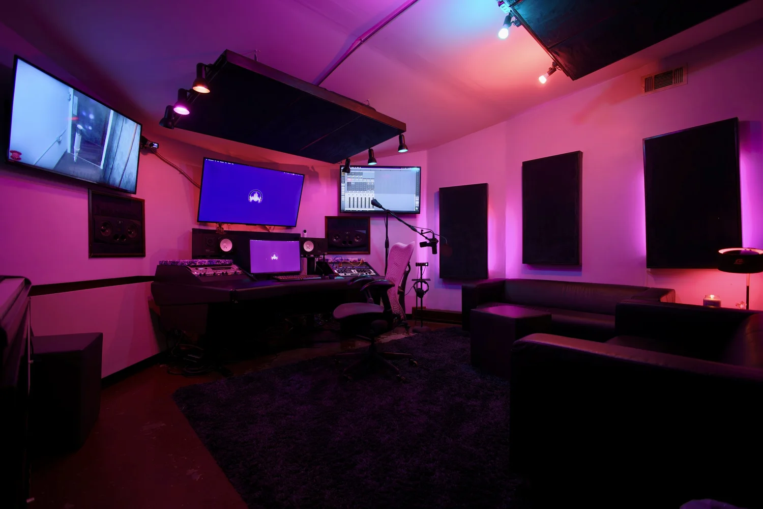 Barron Studios